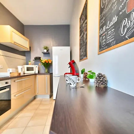 La Terrasse - Parking Gratuit - Fibre - Rdc - Centre Lägenhet Saintes