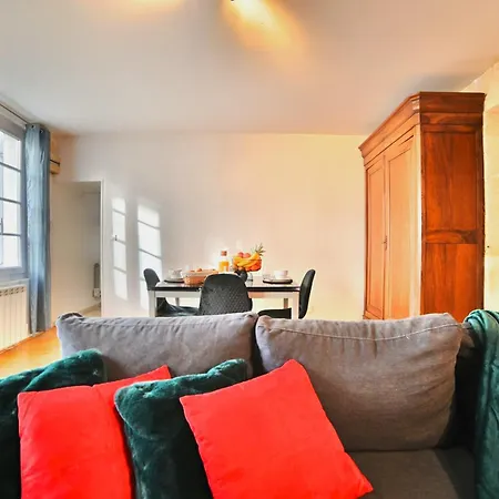 La Terrasse - Parking Gratuit - Fibre - Rdc - Centre Saintes