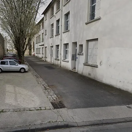 La Terrasse - Parking Gratuit - Fibre - Rdc - Centre Appartement Saintes